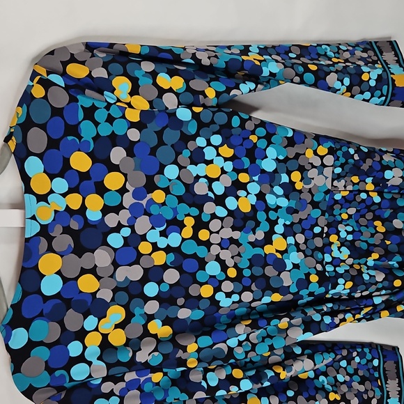 BCBGMAXAZARIA 3/4 sleeve faux wrap dress Size Medium - Picture 7 of 8